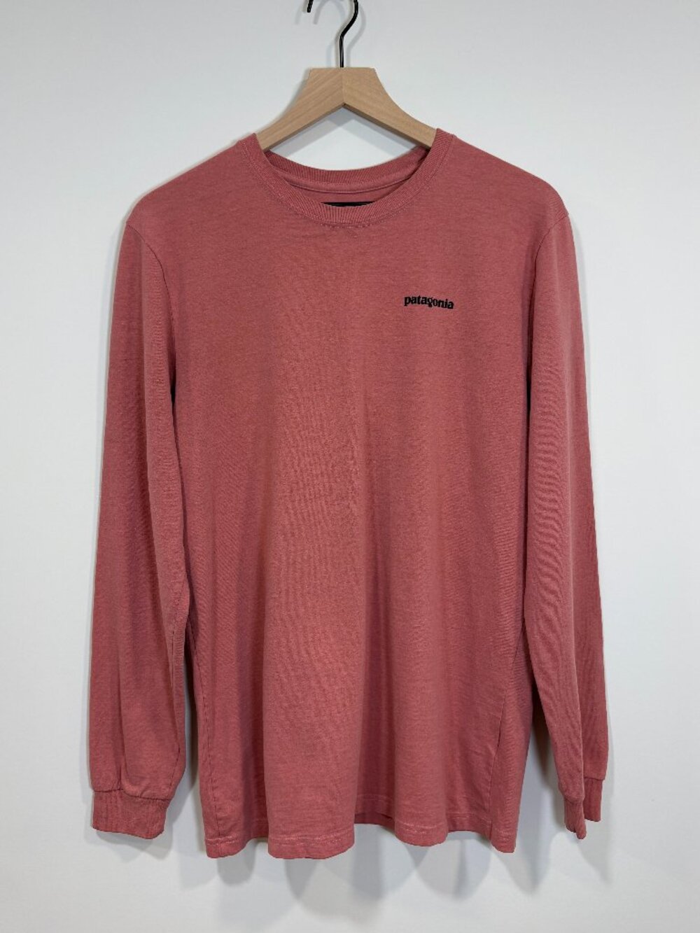 🌟 PATAGONIA 🌟 MEN'S LONG SLEEVE LOGO GRAPHIC T SHIRT RED SZ M